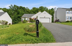 279 E FLAGSTONE Drive, NEWARK, DE 19702