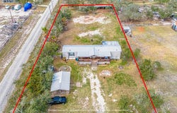 113 N Walker, ROCKPORT, TX 78382