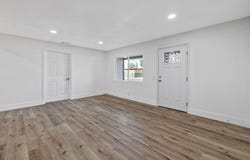 916 N Mooney Boulevard, Visalia, CA 93291