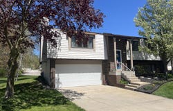17267 Roosevelt Road, Spring Lake, MI 49456