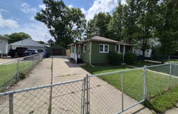 1621 Stocker Street, Flint, MI 48504