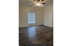 318 N Bellevue Ave, Hastings, NE 68901