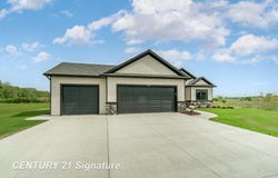 2289 Holly Ridge, Bay City, MI 48706