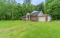 8320 Arnoldtown Rd, Louisville, KY 40214