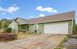371 Hobson St, Stayton, OR 97383