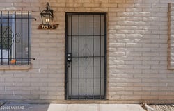 6915 E Tobin Place, Tucson, AZ 85730