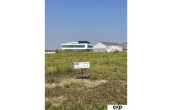 2023 Aaron Way, Fremont, NE 68025