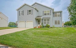 16 LYNN DRIVE, BURLINGTON, NJ 08016