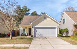 1516 Oldenburg Drive, Mount Pleasant, SC 29466