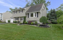 117 Osceola Ave, Middlesex Boro, NJ 08846-1807