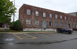 590 Dutton St, Lowell, MA 01854