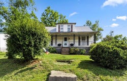 1160 MONTGOMERY Street, Christiansburg, VA 24073