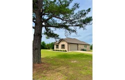477387  E 1090  RD, Roland, OK 74954
