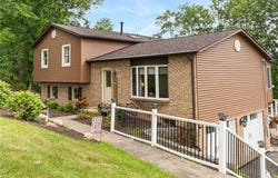 223 Horseshoe Dr, Adams Twp, PA 16046