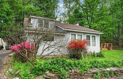 32 Tarbell Road, Bloomingburg, NY 12721