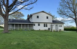 1617 Hickory Dr, Chillicothe, MO 64601