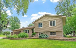 1862 Carnelian Lane, Eagan, MN 55122