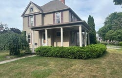 404 S Mckenzie Street S, Adrian, MI 49221