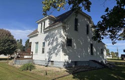 604 S 6TH Street, Cuba, IL 61427