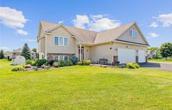 8649 Independence Drive, Chisago City, MN 55013