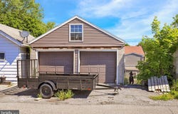 28 E FRONT Street, MOHNTON, PA 19540