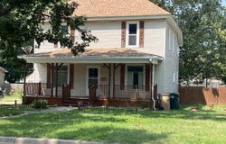 311 S West Ave, Lyons, KS 67554