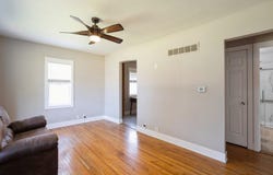 607 W 1st Avenue, Indianola, IA 50125