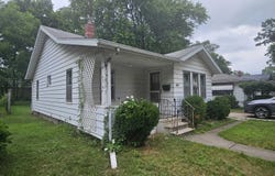 1306 McPherson Street, Elkhart, IN 46514-3746