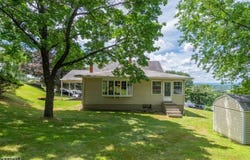 103 Williams Dr, Woodland Park, NJ 07424-2938