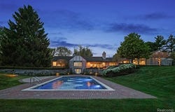 530 E Long Lake Road, Bloomfield Hills, MI 48304