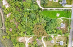 26 Mill Road, Remsenburg, NY 11960