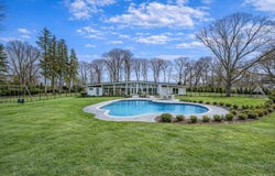 21 Lloyd Haven Drive, Lloyd Harbor, NY 11743