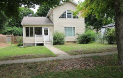 415 S Main Street, Lawton, MI 49065
