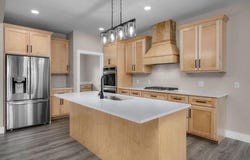 48 LAKESIDE Dr, Jasper, AL 35504