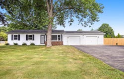 47440 Klett Road, Paw Paw, MI 49079