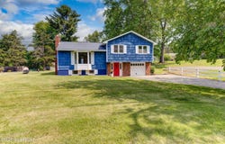 1707 Richwood Drive, Schodack, NY 12033