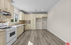 6715 Cedros Ave, Van Nuys, CA 91405