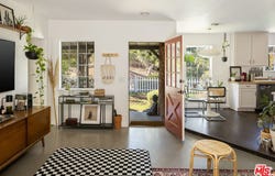7815 Denivelle Rd, Sunland, CA 91040