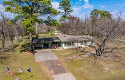609 E Quitman Street, Alba, TX 75410