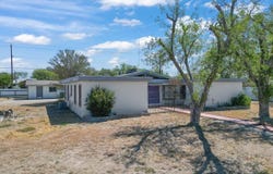 108 Fox, Del Rio, TX 78840