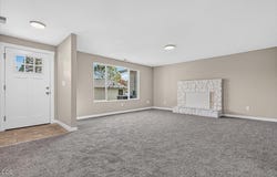 207 Oak Street, Phoenix, OR 97535