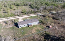 194 Williams Ln, Cedar Creek, TX 78612