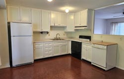 1745 Carriage Hill Drive, Waterloo, IA 50701