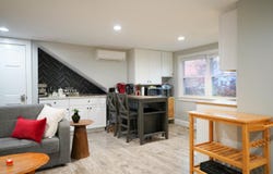 712 Main Street, Hyannis, MA 02601