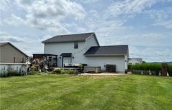 411 Heritage Drive, Tuscarawas, OH 44682