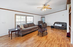 363 Old Ridge Rd, Shepherdsville, KY 40165