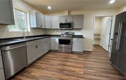 711 Grand Avenue S, Eldon, MO 65026