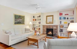 111 Charles Neck Way, West Tisbury, MA 02575