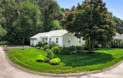 54 Novelty Road, Warwick, RI 02889