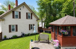 10 Danforth Street, Wiscasset, ME 04578